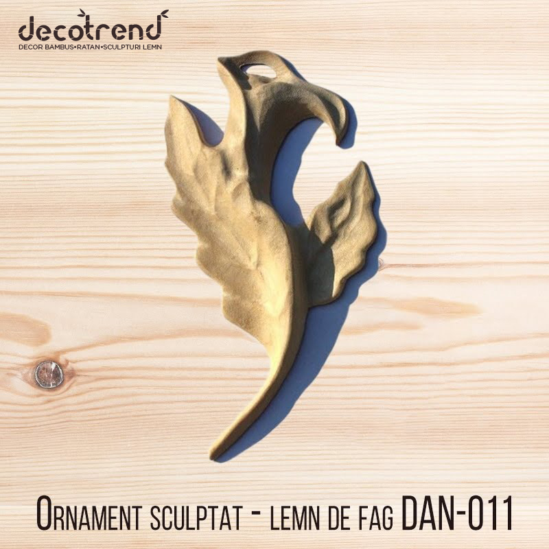 Ornament floare din lemn de fag DAN-011 1 Sculptura din lemn decoratiune din lemn in forma de floare DAN-011